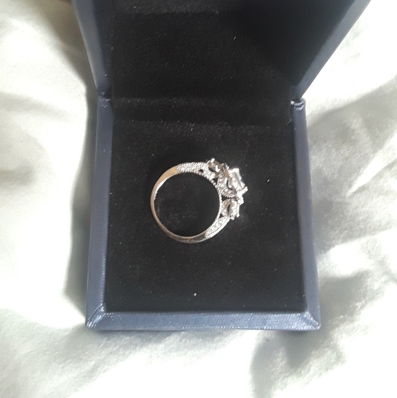 💍Women's Sterling Silver CZ Ring - Picture 2 of 4
